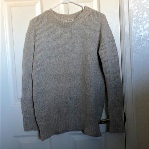 BB Dakota Sweater